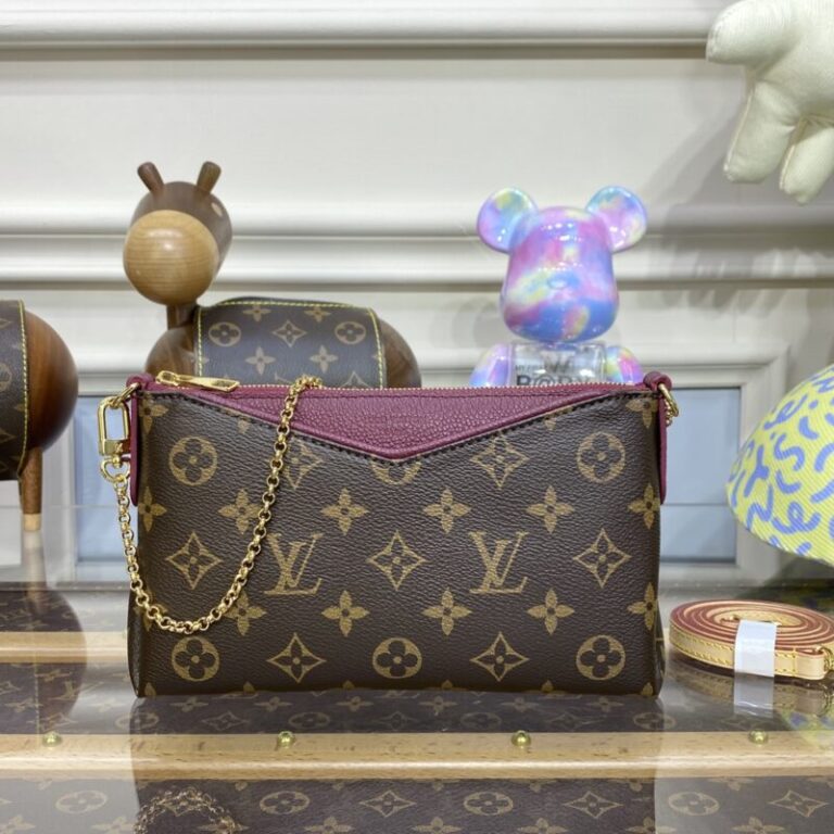 Replica Louis Vuitton Pallas Clutch Bordo - Best Fake Designer Bags
