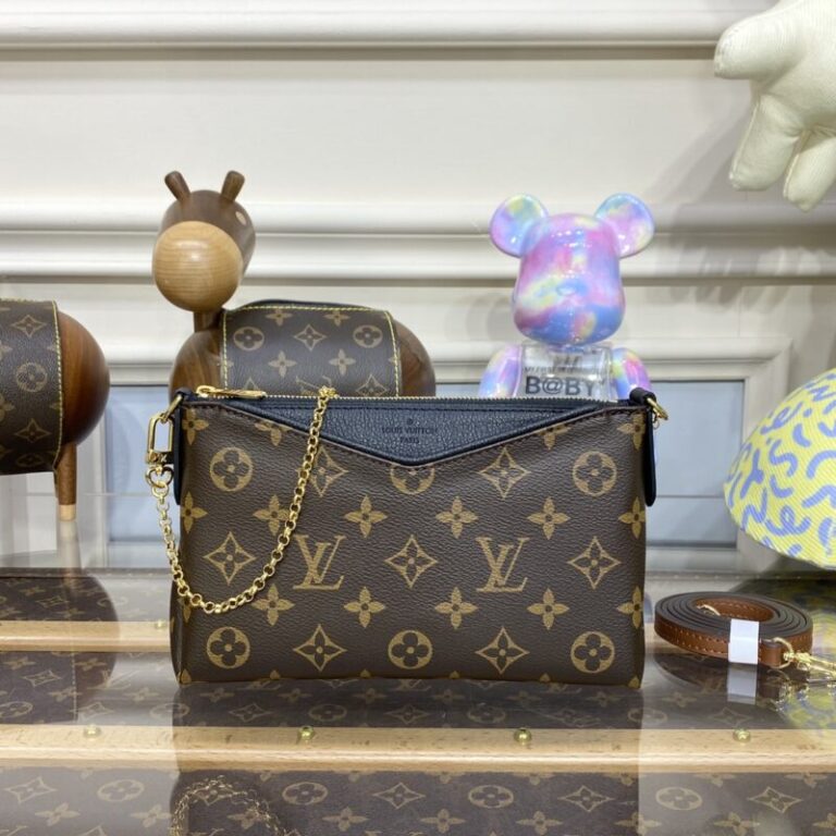 Replica Louis Vuitton Pallas Clutch Black - Best Fake Designer Bags
