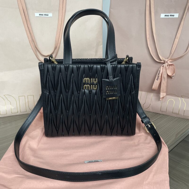 Replica Miu Miu Matelassé  Tote Black - Best Fake Designer Bags