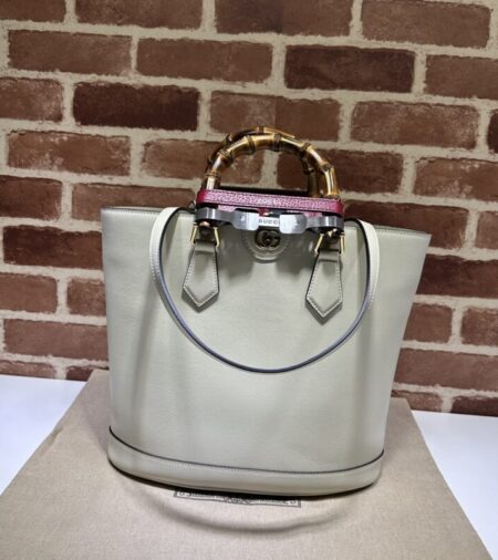 Replica Gucci  Diana Medium Tote Bag White - Best Fake Designer Bags