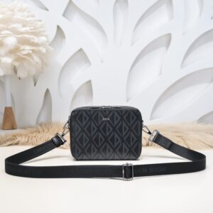 Replica Dior Zipped Pouch  Diamond Black - Best Fake Designer Bags