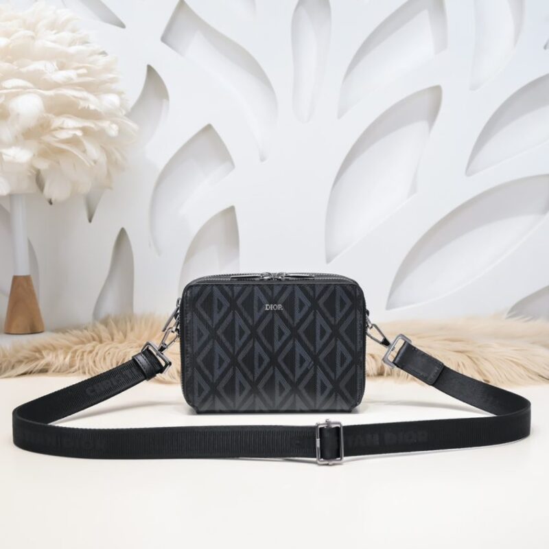 Replica Dior Zipped Pouch  Diamond Black - Best Fake Designer Bags
