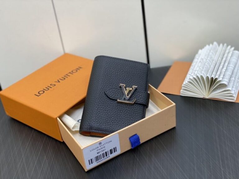 Replica Louis Vuitton Vertical Compact Wallet Black - Best Fake Designer Bags