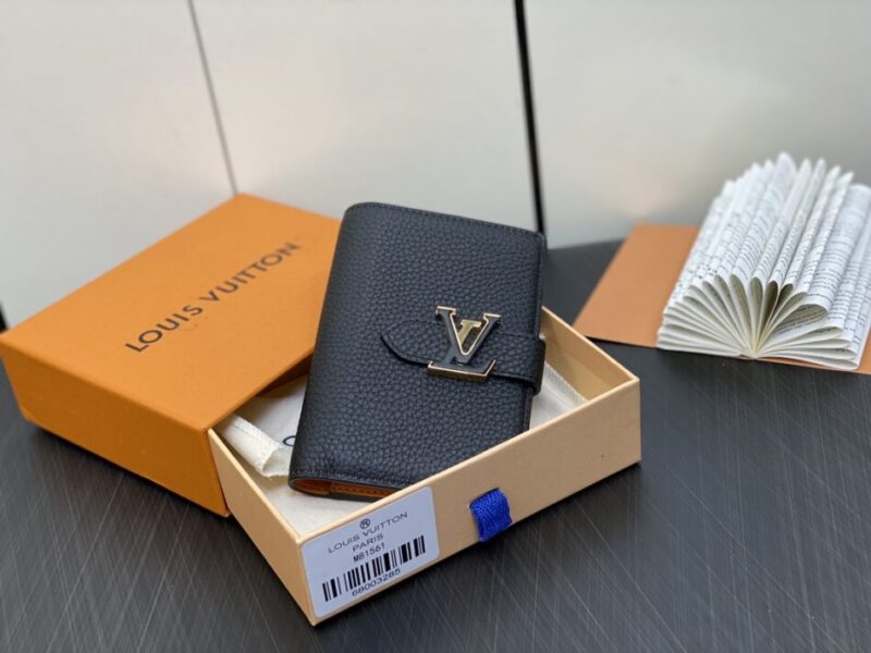 Replica Louis Vuitton Vertical Compact Wallet Black - Best Fake Designer Bags