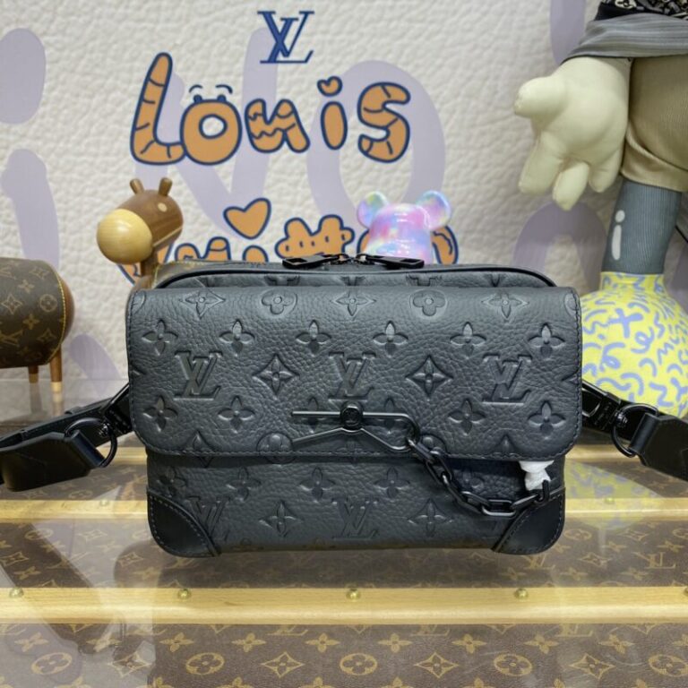Replica Louis Vuitton Steamer Messenger Black - Best Fake Designer Bags