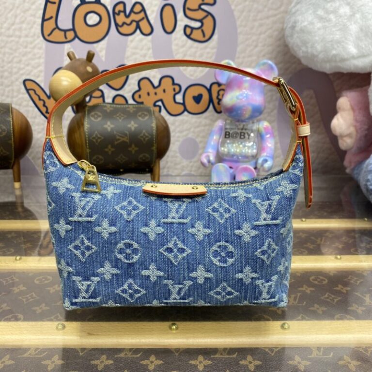 Replica Louis Vuitton Hills Pochette - Best Fake Designer Bags