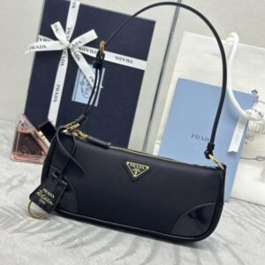 Replica Prada Re-Edition 2002 Nylon - Best Fake Designer Bags