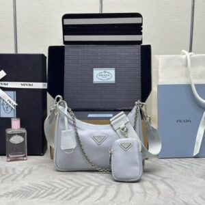 Replica Prada  Re-Edition Nylon 2005 Blue - Best Fake Designer Bags