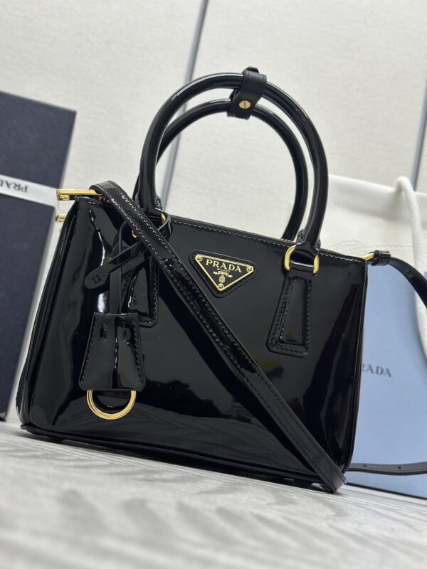 Replica Prada  Galleria Black Patent - Best Fake Designer Bags