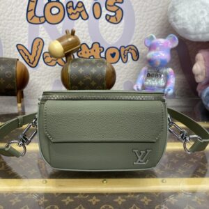 Replica Louis Vuitton Pilot Wearable Wallet Green - Best Fake Designer Bags