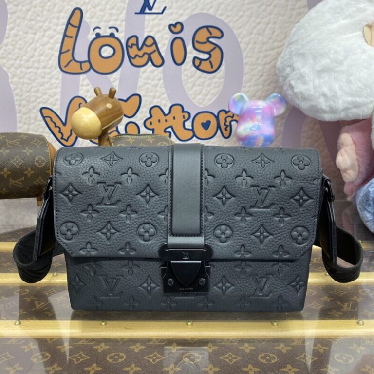 Replica Louis Vuitton S-Cape Messenger Full Black - Best Fake Designer Bags