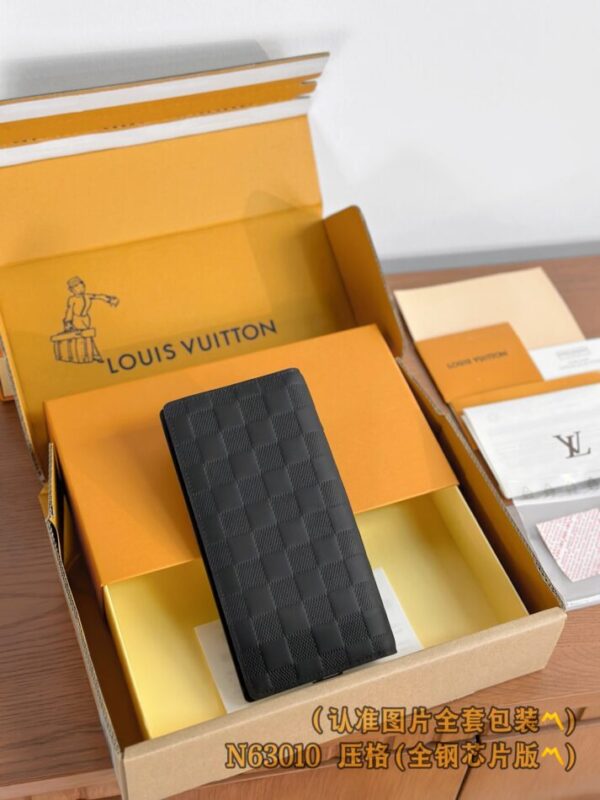 Replica Louis Vuitton Brazza Wallet Black Grid - Best Fake Designer Bags