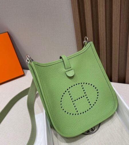 Replica Hermes  Evelyne II TPM Light Green - Best Fake Designer Bags